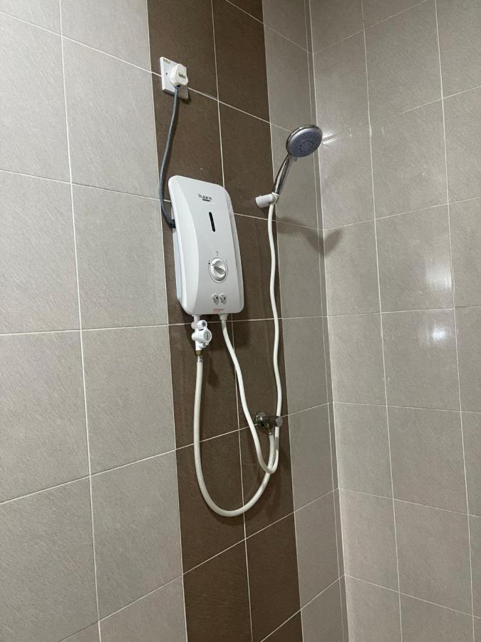 No 61 Nazirin Homestay Tmn Indah Raya 2 Manjung Lumut Dış mekan fotoğraf