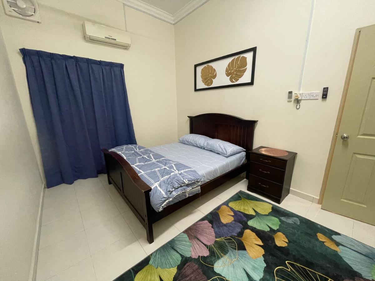 No 61 Nazirin Homestay Tmn Indah Raya 2 Manjung Lumut Dış mekan fotoğraf