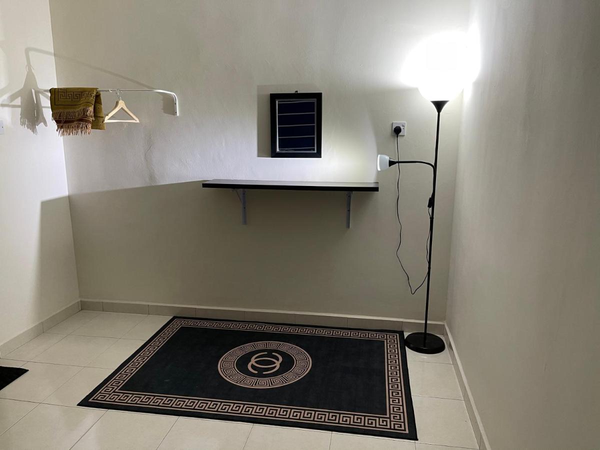 No 61 Nazirin Homestay Tmn Indah Raya 2 Manjung Lumut Dış mekan fotoğraf